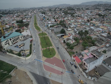 AV. ISIDRO AYORA